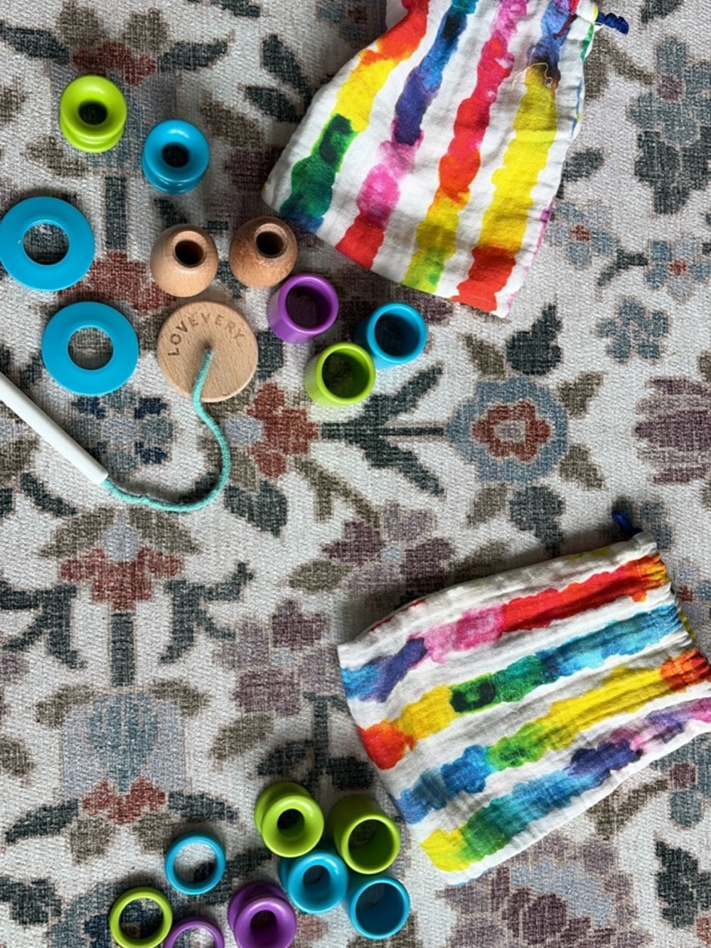 Lovevery Threadable Bead Kit (2)